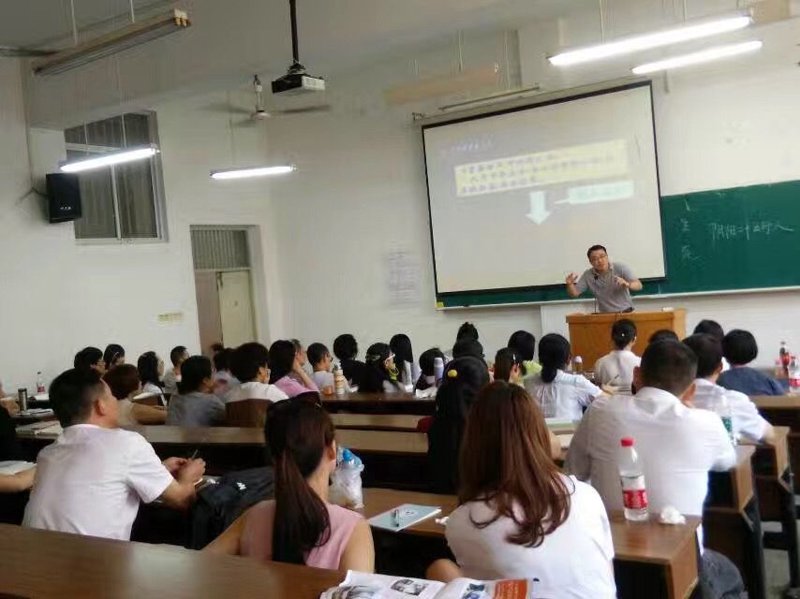 中医内科：古代智慧与现代健康的桥梁